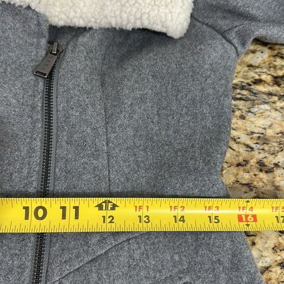 DKNY Wool Blend Asymmetrical Fleece Trimmed Coat In Gray Size 2 - Picture 11 of 13